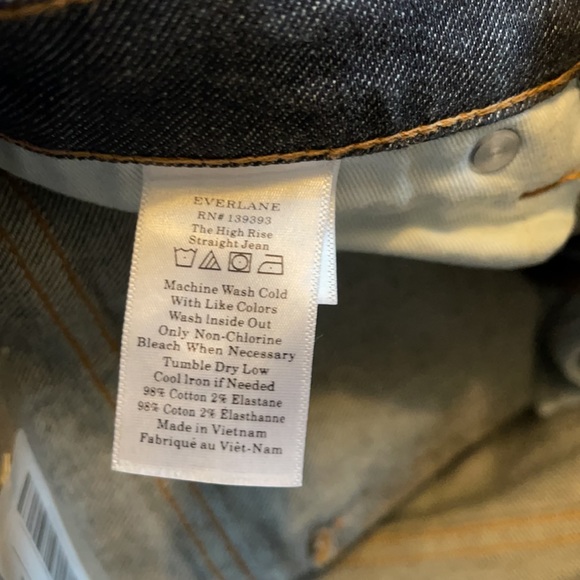 NEW • EVERLANE The High Rise Straight Jeans in Dark Rinse - Picture 9 of 9